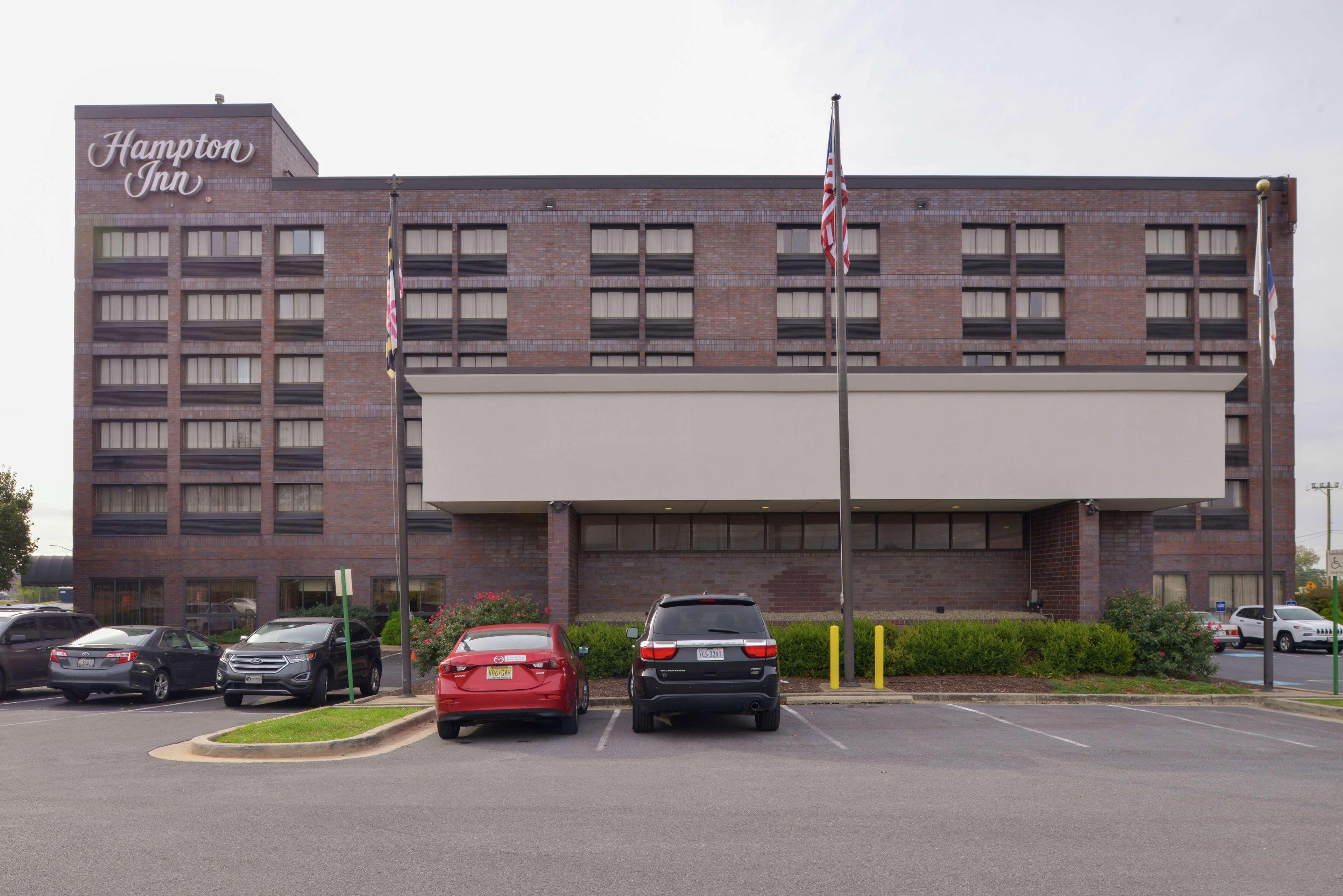 Hampton Inn Frederick Buitenkant foto