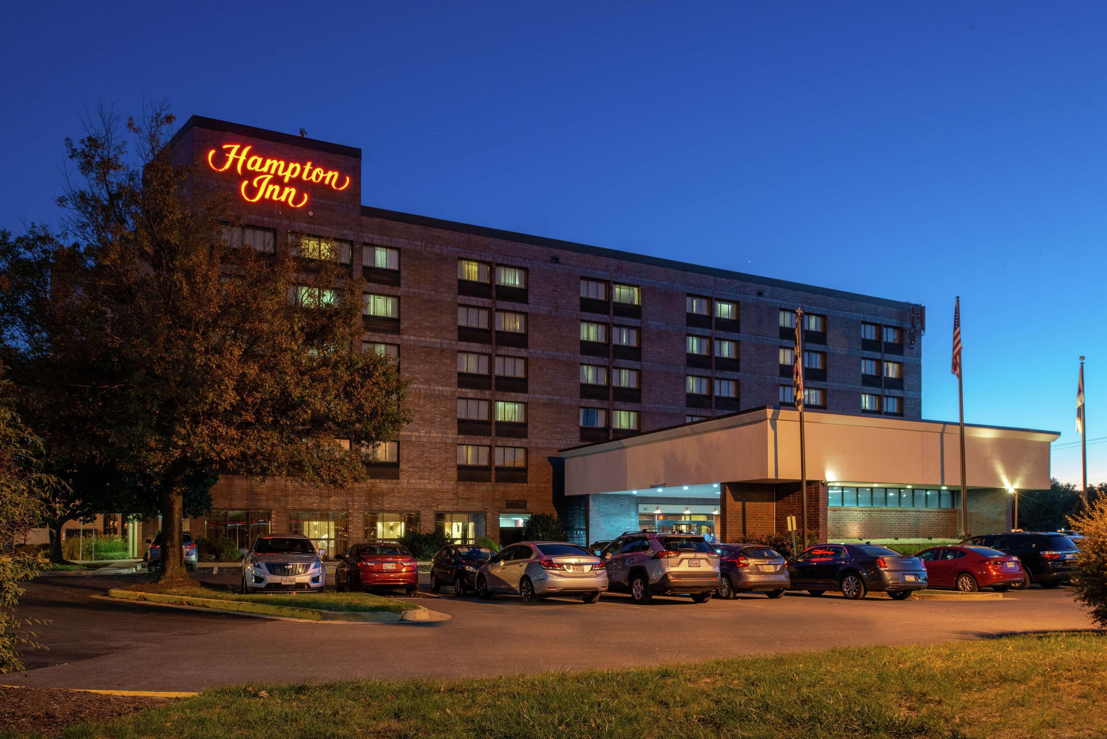 Hampton Inn Frederick Buitenkant foto