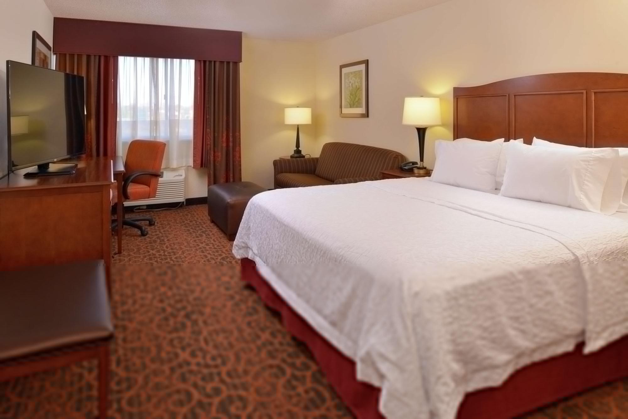 Hampton Inn Frederick Buitenkant foto