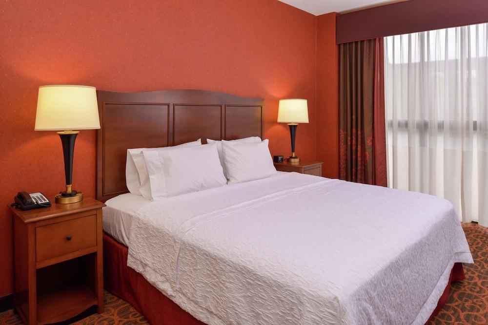 Hampton Inn Frederick Buitenkant foto