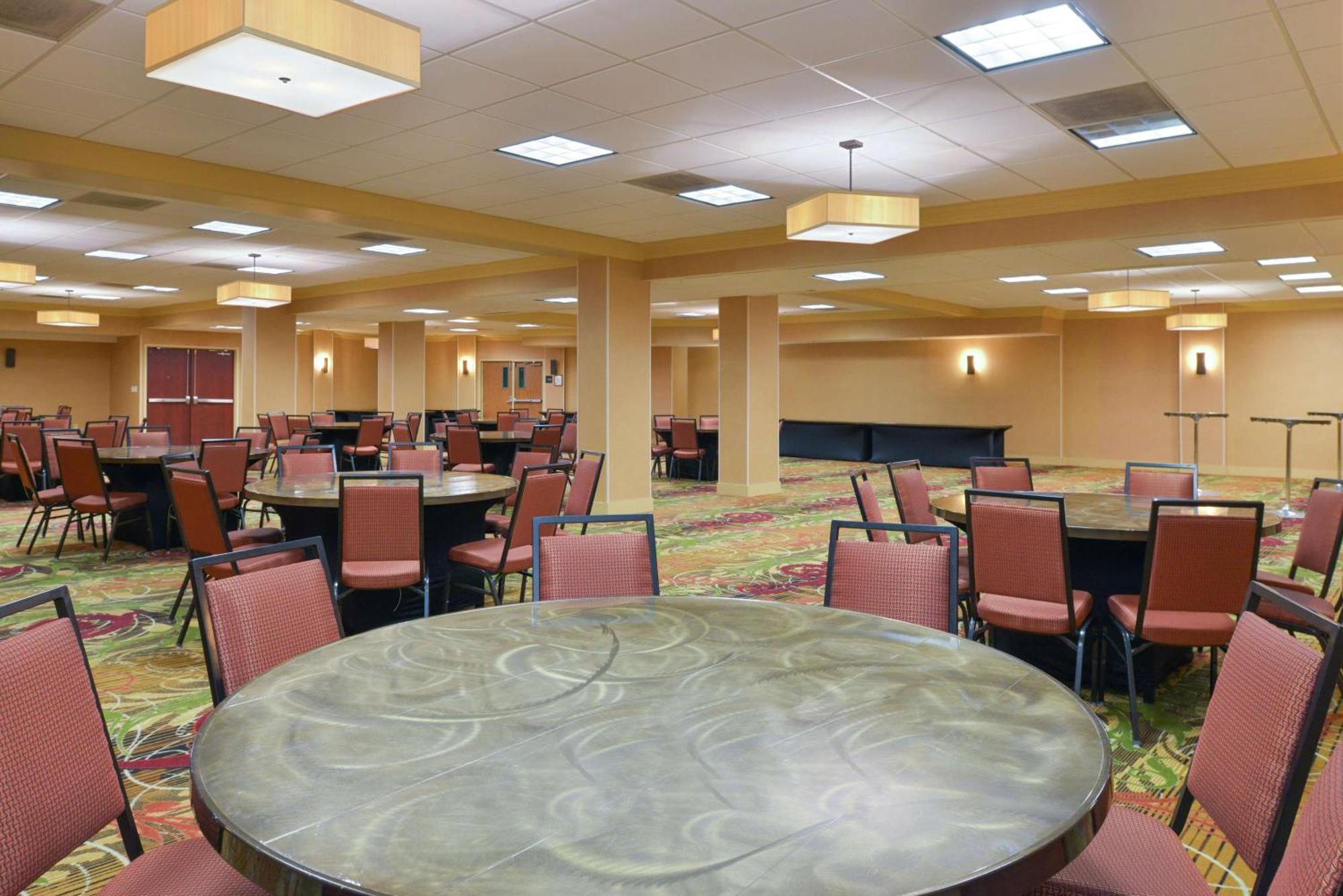Hampton Inn Frederick Buitenkant foto