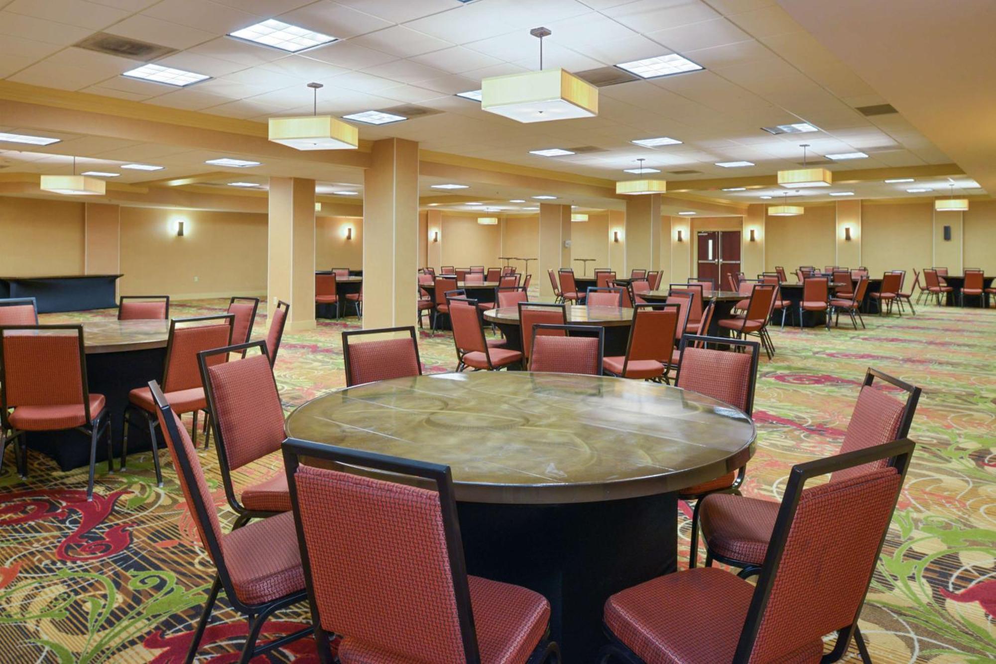 Hampton Inn Frederick Buitenkant foto